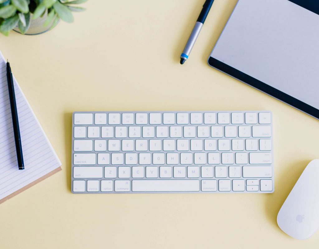 Teclado de copywriter e identidad verbal en Sant Cugat del Vallès.